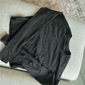 Swiftly Tech Long Sleeve Crop